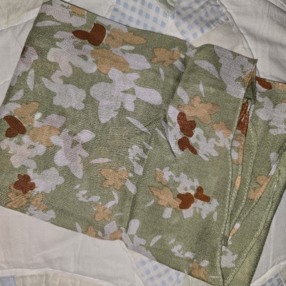 Vela Flower Trail Hijab MINI